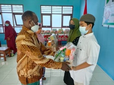 Guru Inspiratif Untuk Anak Papua Yang Kreatif 