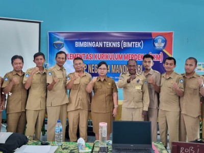 Foto Bersama Narasumber